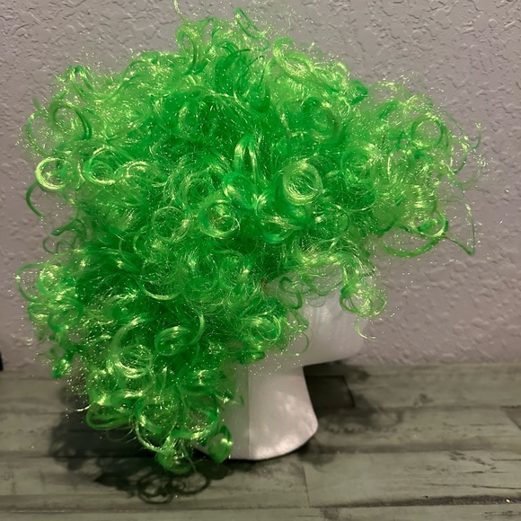 Green Curly Wig - New in bag - Picture 3 of 6
